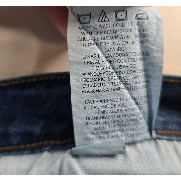 Lee Jeans Women's 18 M Blue Dark Wash Boot Cut Mid Rise Regular Fit NWT - Picture 5 of 16